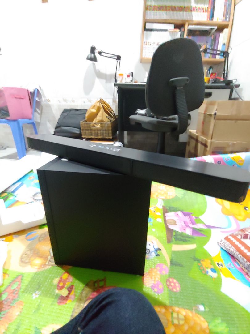 Loa mới nguyên hộp, được tự tay bóc seal sản phẩm, chất âm ổn trong tầm giá, xem Netflix, nghe nhạc cơ bản ổn, bass đủ nghe, nghe trong phòng khách tầm 30m2 là ổn nhất.
Tiki giao hàng nhanh, được free ship, ô tô chở đến tận cửa. Cảm ơn.