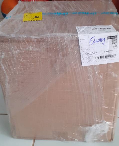 Nhân viên giao hàng đúng hẹn, thân thiện và lễ phép. Hàng chính hãng, đúng chất lượng như nội dung trong giới thiệu sản phẩm. Đặc biệt săn được giá khuyến mãi quá hời so với túi tiền quá bình dân như mình. Cám ơn TIKI, cám ơn Tefan