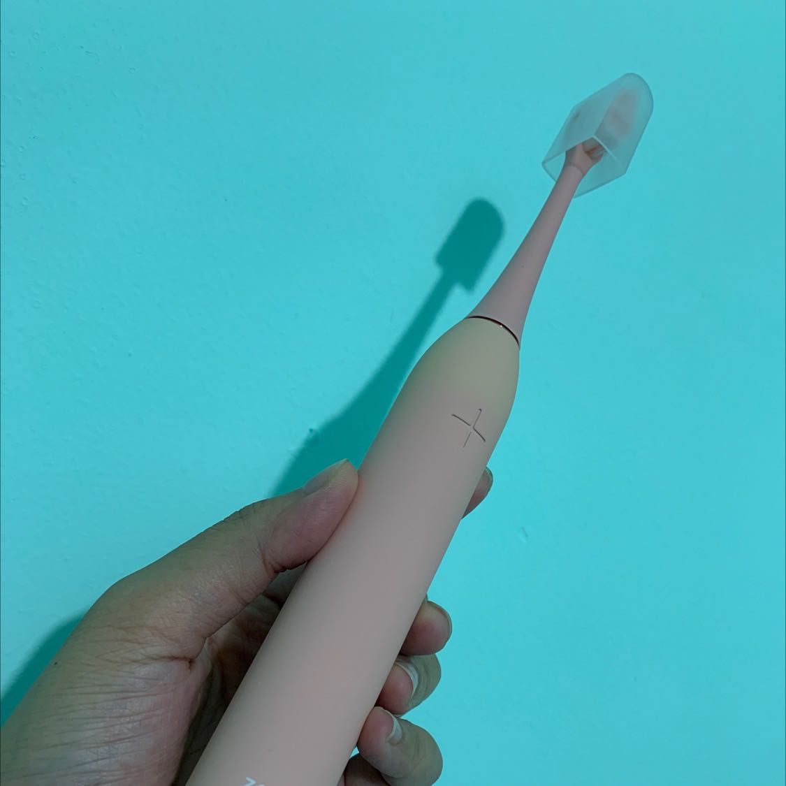 mọi thứ đều ổn cho tới khi khui ra màu cây bị ngả vàng :( chắc mua sale nên bị như vậy saoooo