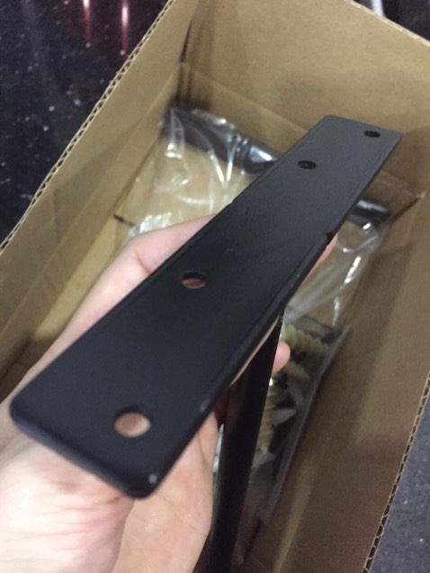 Rất hài lòng với Tiki là lúc nào cũng giao hàng rất nhanh. Chốt nhìn chắc chắn, sơn bóng đẹp, đóng gói cẩn thận.