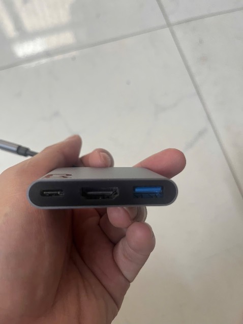 Tuyệt vời, hub nhỏ gọn, nhiều tính năng, cầm mát tay, xài cho con mac của mình rất mượt