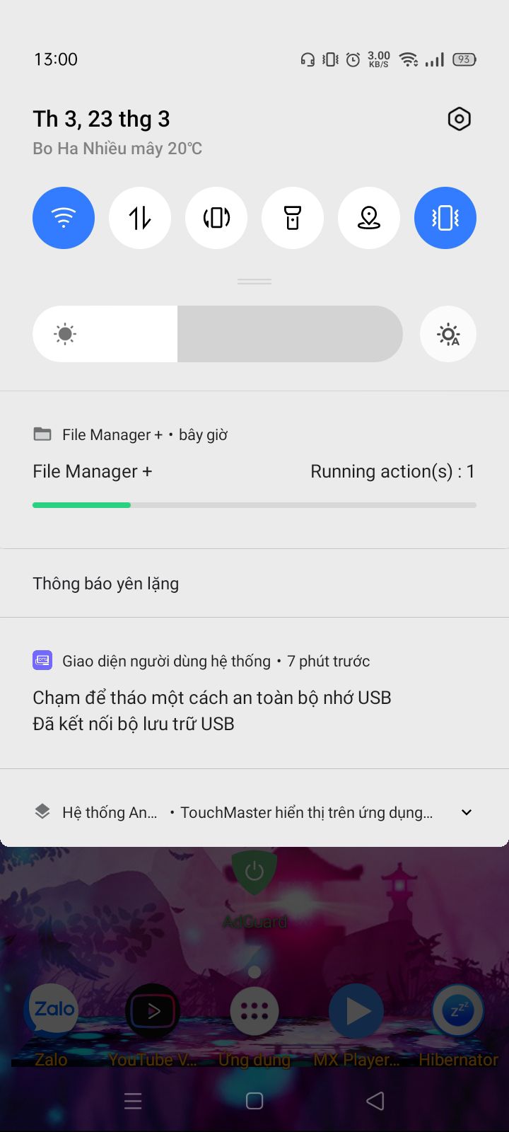 Hàng chất lượng tốt mua về xài được luôn, muốn dùng thì phải bật kết nối OTG trước rồi cấp quyền truy cập bộ nhớ, không cần dùng phần mềm trung gian chuyển từ NTFS sang Fat32 đâu nhé , cắm phát xài luôn. Giao hàng tiêu chuẩn mà còn nhanh hơn cả *** ***, hôm trước đặt hôm sau nhận được luôn