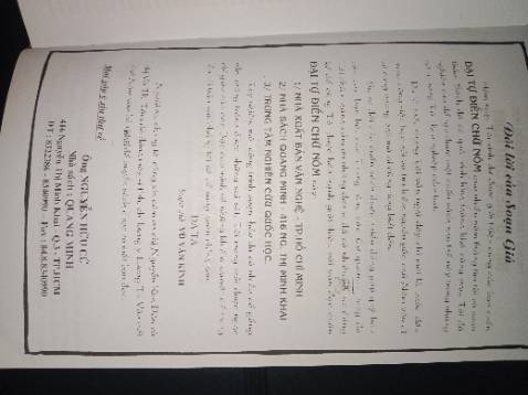 Shop đóng gói rất kỹ nhưng trong quá trình vận chuyển cũng bị móp nhẹ.
Sách có nội dung khá đồ sộ, trình bày dễ hiểu.
Giấy không quá dày nhưng không mỏng lắm.