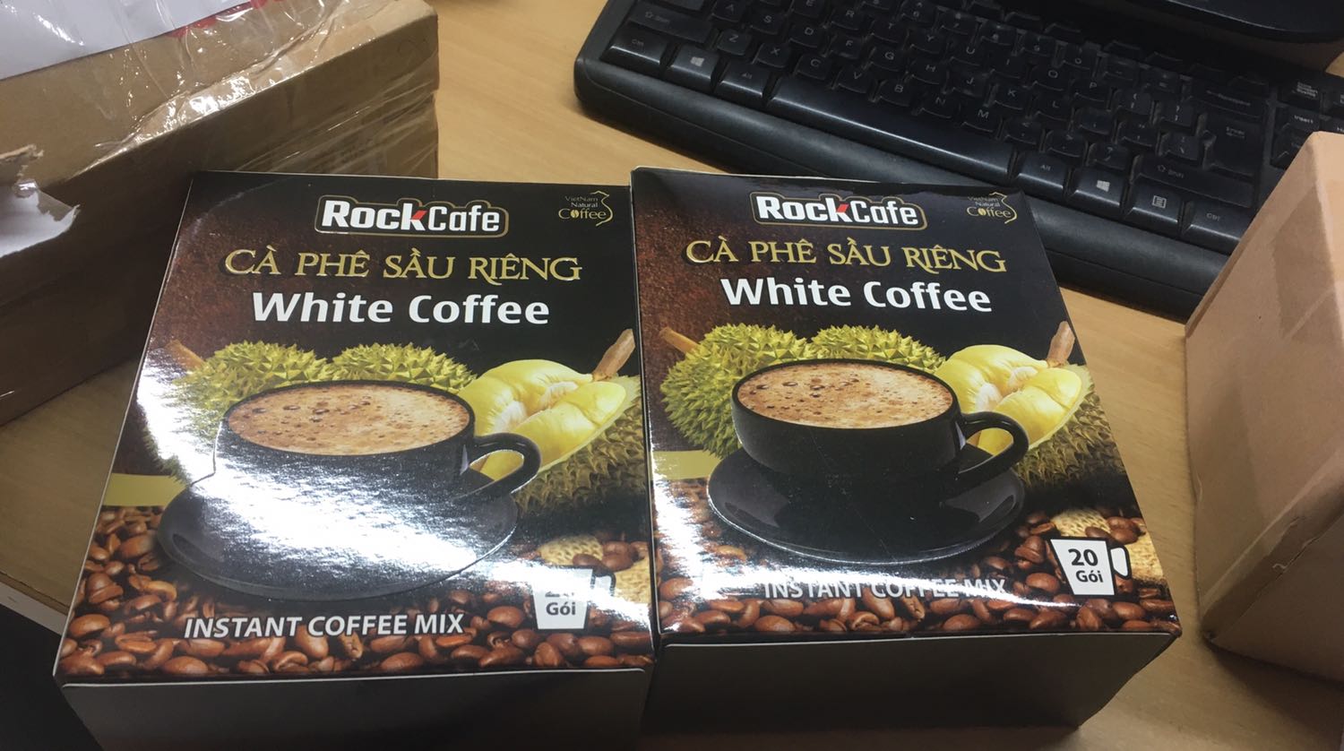 Đặt cafe dừa sao lại giao cafe sầu riêng vậy?