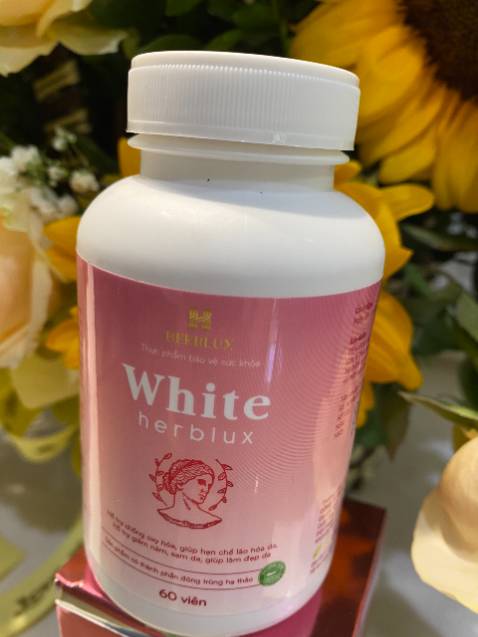 Thấy shop uy tín nên tin tưởng đặt mua. Sản phẩm còn nguyên tem mác và lớp bóng kính. Nguồn gốc rõ ràng. Thành phần tự nhien nên rất an tâm. Hiệu quả sẽ ủng hộ shop tiếp