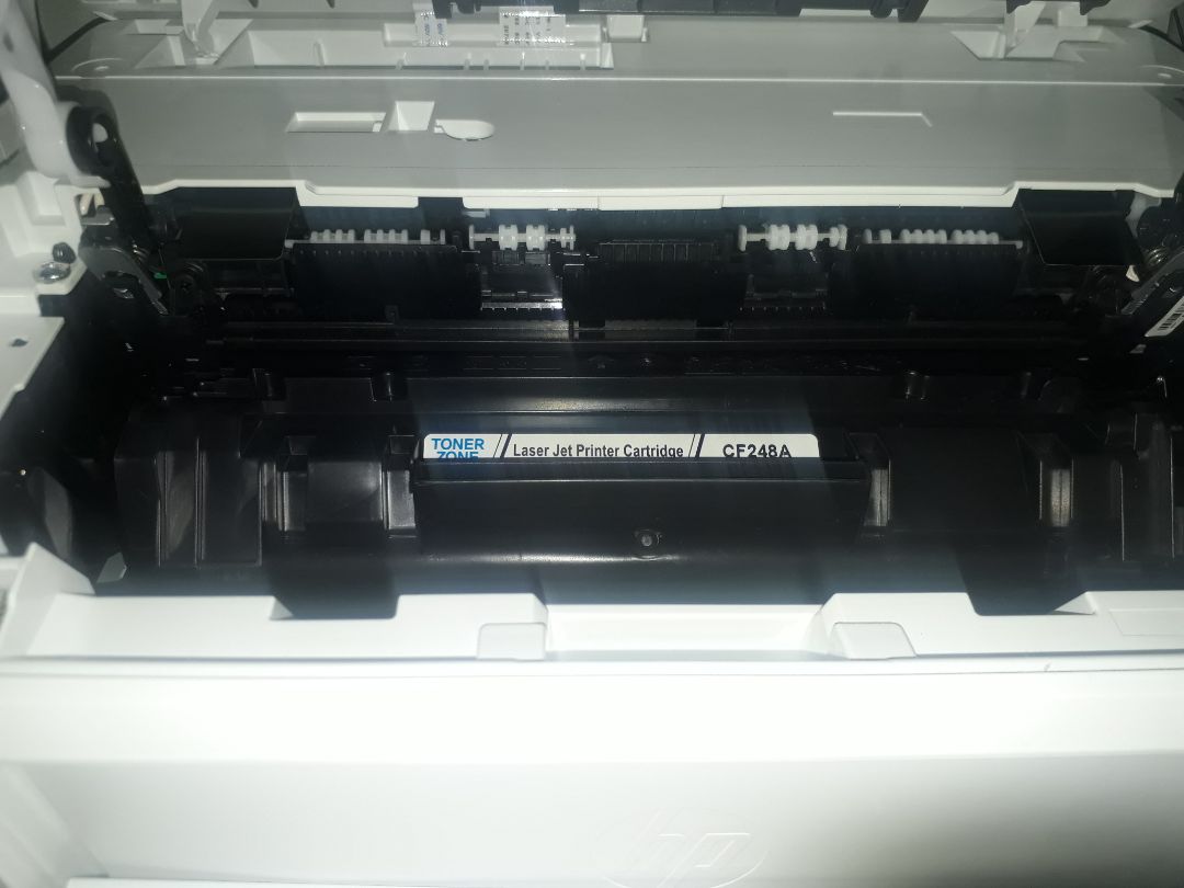 Shop hỗ trợ khách hàng rất nhiệt tình. Mực dùng rất tốt.