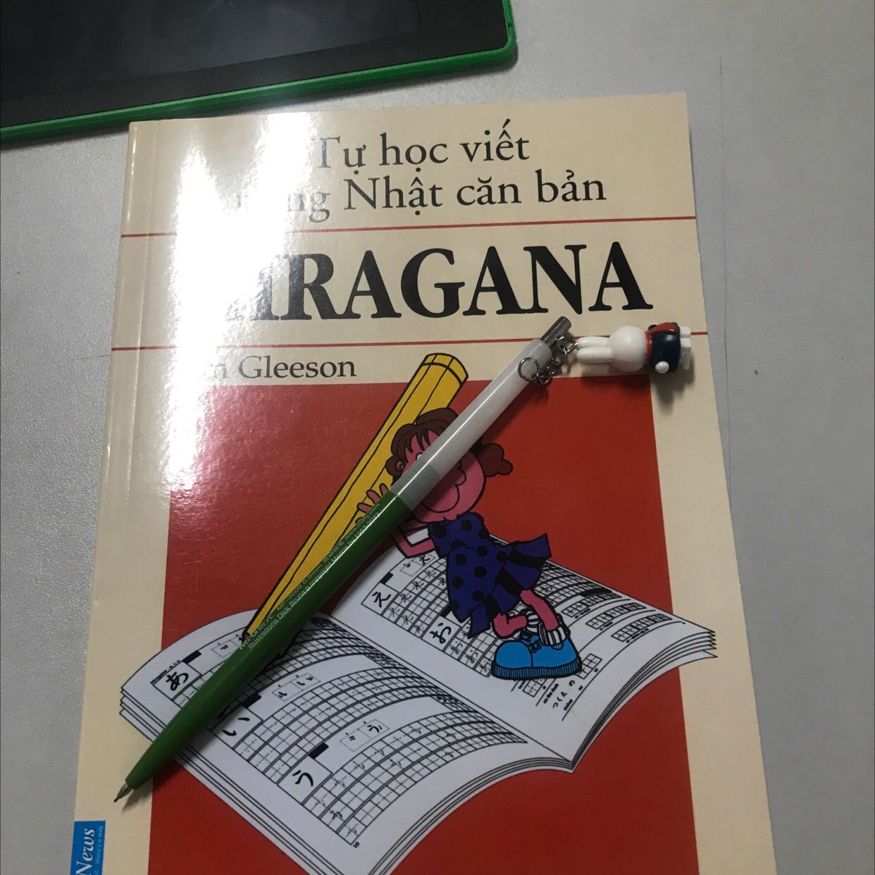 Chữ rõ, tự học khá ổn. Chữ rõ, tự học khá ổn.