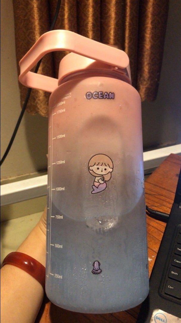 Khá là ưng về sản phẩm, màu đẹp, chất dày dặn, đáng đồng tiền bát gạo nhóe m.n