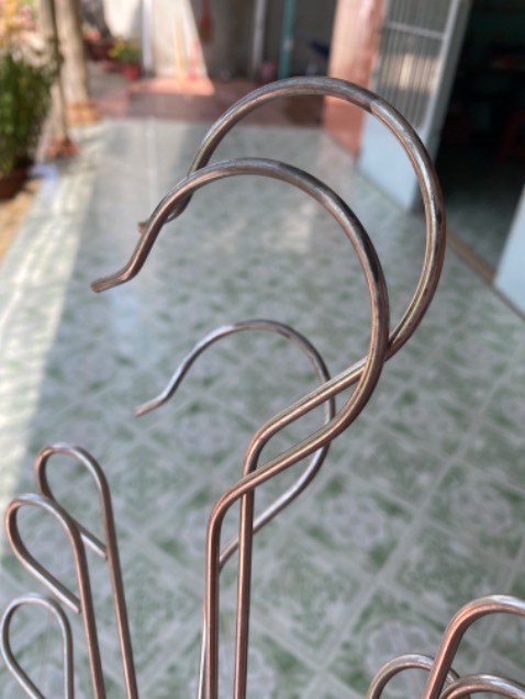 Hàng bị tróc lớp mạ inox, quá dởm, ko xứng giá tiền!!!