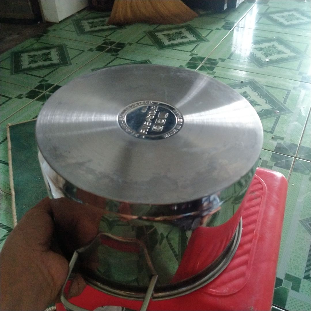 hàng rất đẹp cầm  chắc tay đóng gói cẩn thận  giao hàng tận tâm, nói chung là rất đáng để mua nhà mọi người. tiki giao không mất phí ship nên rất thích