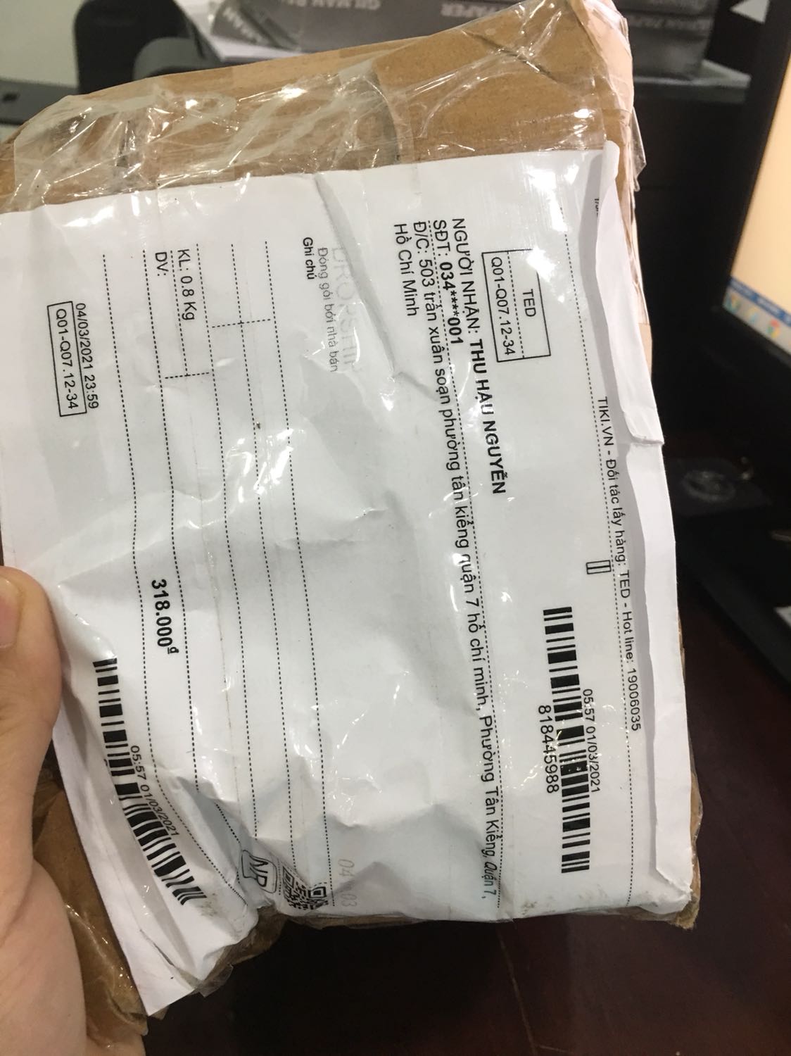 Mua combo 4 hộp shop giao 2 hộp 
Đóng gói ẩu , hộp rách