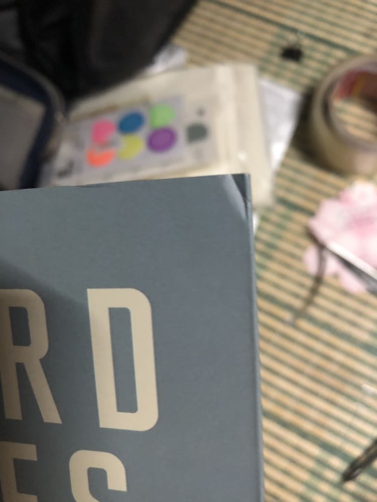 Giao hàng nhanh, sp chất lượng. Đóng gói hơi ẩu nên sách bị cong đầu