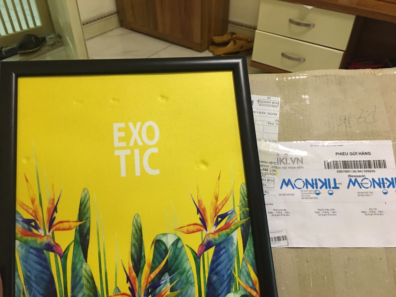 Hàng bị lỗi,khả năng do lỗi đóng hàng,đã gửi đổi sản phẩm mới