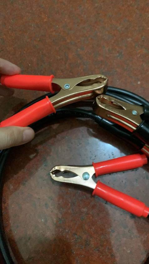 đã nhân hang, y hình, dây chắc chắn, nhỏ gọn nhưng dây lõi đồng to, nhìn yên tâm hơn mấy loại hàng tàu. Có chút góp ý là shop nên thay túi dạng rút thì tiện hơn. đã nhân hang, y hình, dây chắc chắn, nhỏ gọn nhưng dây lõi đồng to, nhìn yên tâm hơn mấy loại hàng tàu. Có chút góp ý là shop nên thay túi dạng rút thì tiện hơn.