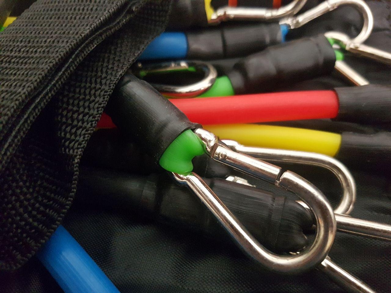 Móc chắc chắn , dây đàn hồi tốt tập không sợ bị đứt giữa chừng , thấy giá cao hơn bên khác nhưng được cái yên tâm , chất lượng tương xứng giá tiền ,shop có kèm thư càm ơn , xin review và hướng dẫn dùng rất có tâm , đánh giá shop 5 sao vì chất lượng phục vụ và sản phẩm tốt