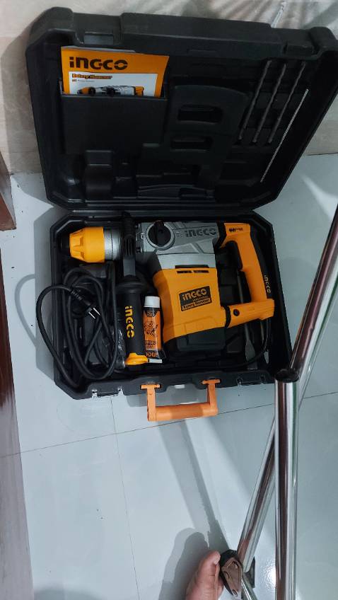 Sản phẩm  máy khoan đục sử dụng phù hợp với công việc của mình là được rồi. Ko yêu cầu quá cao ổn trong tầm giá