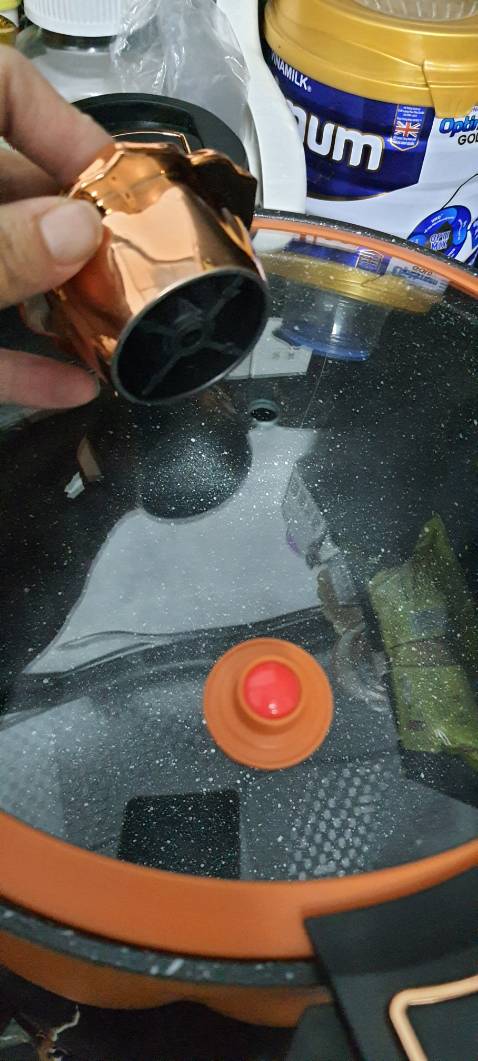 Hàng đúng mô tả nhưng gửi thiếu vít bắt vào vung nồi