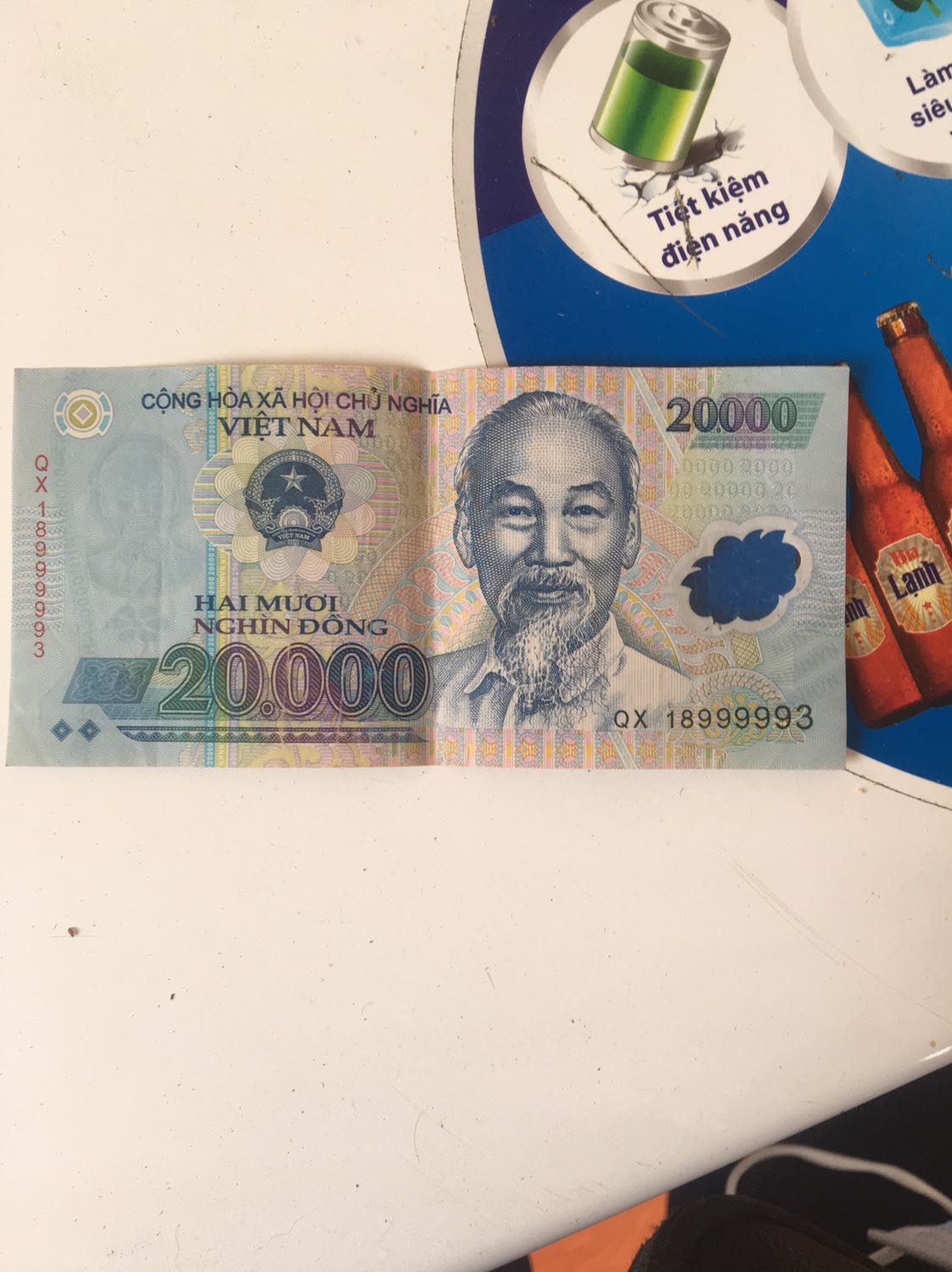 Sản phẩm khá tốt, vận chuyển k bị bục hay móp méo gì. Chất lượng của hãng không phải bàn cãi gì, date 6/2022 cũng là ok luôn.