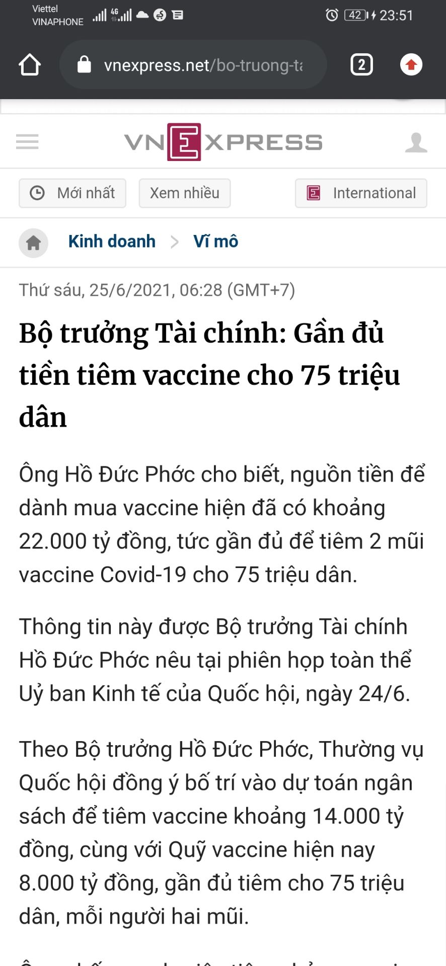 giao hàng nhanh.khẩu trang không dày cũng không mỏng.gói hàng tạm được.tiki xếp 5 hộp xong lấy bao nilong quấn lại rất chặt và kỹ.trong các trang mua hàng trên tiki là giao nhanh và sản phẩm luôn tốt nhất.