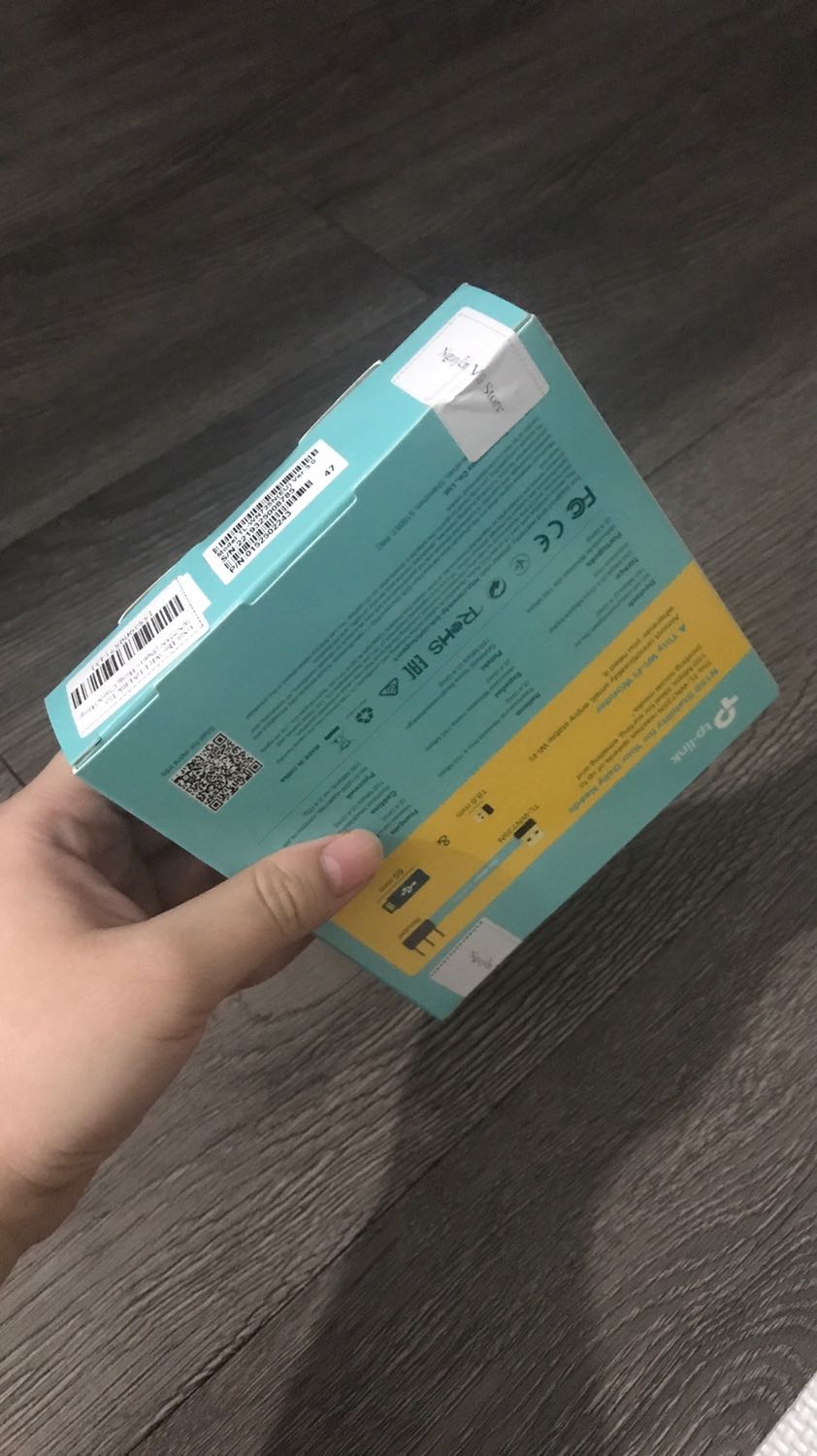 Tiki luôn có hộp bên ngoài tuy nhiên không có xốp bên trong để tránh xê dịch. Giao hàng nhanh chóng. Tiki luôn có hộp bên ngoài tuy nhiên không có xốp bên trong để tránh xê dịch. Giao hàng nhanh chóng.