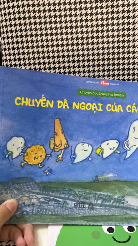 Sách rất đẹp. Hình ảnh sắc nét. Chất liệu giấy Ok. Giao hàng nhanh.