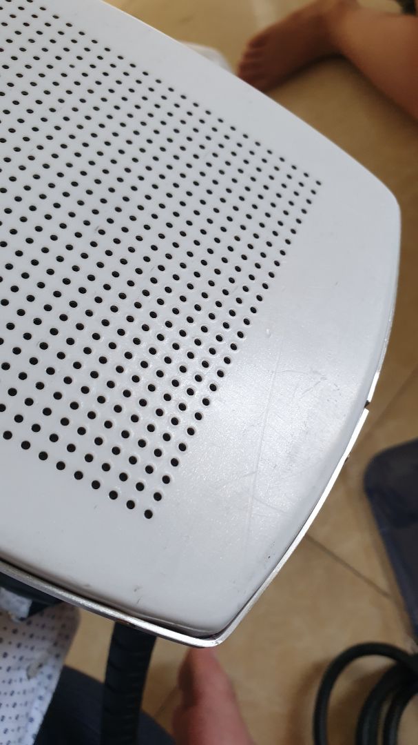 Sản phẩm có dấu hiệu đã qua sử dụng hoặc hàng đã qua sửa chữa/refurbished