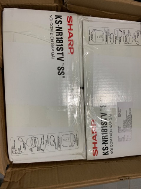 Shop đóng gói cẩn thận, chắc chắn, an toàn, hàng sharp nên yên tâm về chất lượng, chuẩn mã hàng, nhưng sao dưới đáy nồi có vẻ trầy chút, tạm chấp nhận có thể do vận chuyển về kho nên bị vậy.