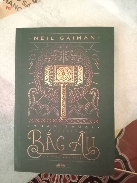 Đóng gói cẩn thận, giao hàng nhanh chóng, về nội dung chưa đọc nên chưa đánh giá được, mình có chụp mục lục để mn mua sau xem tham khảo, mình cũng có xem trên Youtube thấy mn khen cách kể của cuốn này hay. Cảm ơn Fahasa về sản phẩm này.