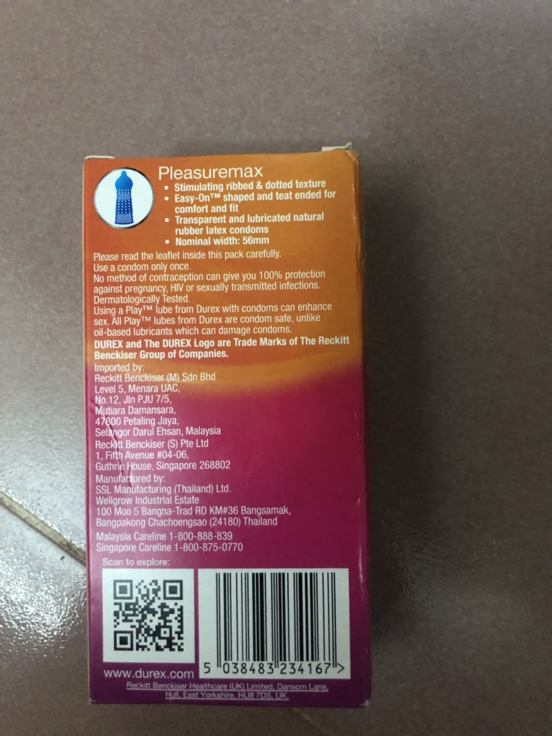 Đặt mua 1 hộp 155k, khi khui hộp thì đã bị xé niêm phong tròn ngay miệng hộp. 1 hộp đáng lẻ phải miếng. Đằng này chỉ có 8 miếng. Mình sẽ làm rõ vụ này tới cùng. Vì quá bức xúc. Từ 1 khách hàng rát hài lòng về Tiki, mình cần 1 lời giải thích thật sớm.