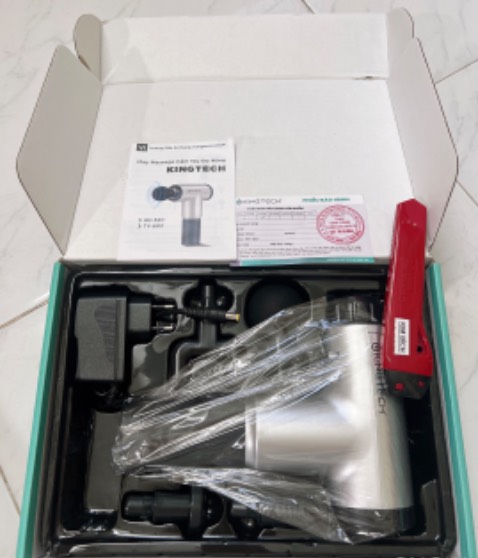 Mình nhận đc máy tình trạng còn mới nguyên xi, mình *** thử ở cổ tay máy chạy êm chỉ dùng nút thứ 1 mà rất mạnh. Thời gian sử dụng như thế nào mình ko rõ nhưng *** thử như vậy cảm thấy rất ok và thích, Sẽ mua thêm 1 cái nữa cho Mẹ để dùng khi mỏi và đau👍