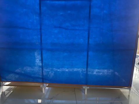 *** Tủ rất thiếu kích thước, ko đóng dây kéo được 1 bên do căng quá, chiều dài không phủ hết bên trong.