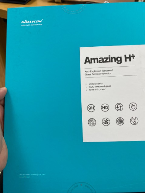 Dán vừa vặn. Dán vừa vặn.