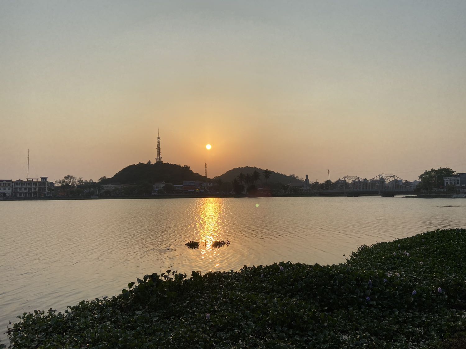 giao hàng nhanh. hình khắc hơi mờ