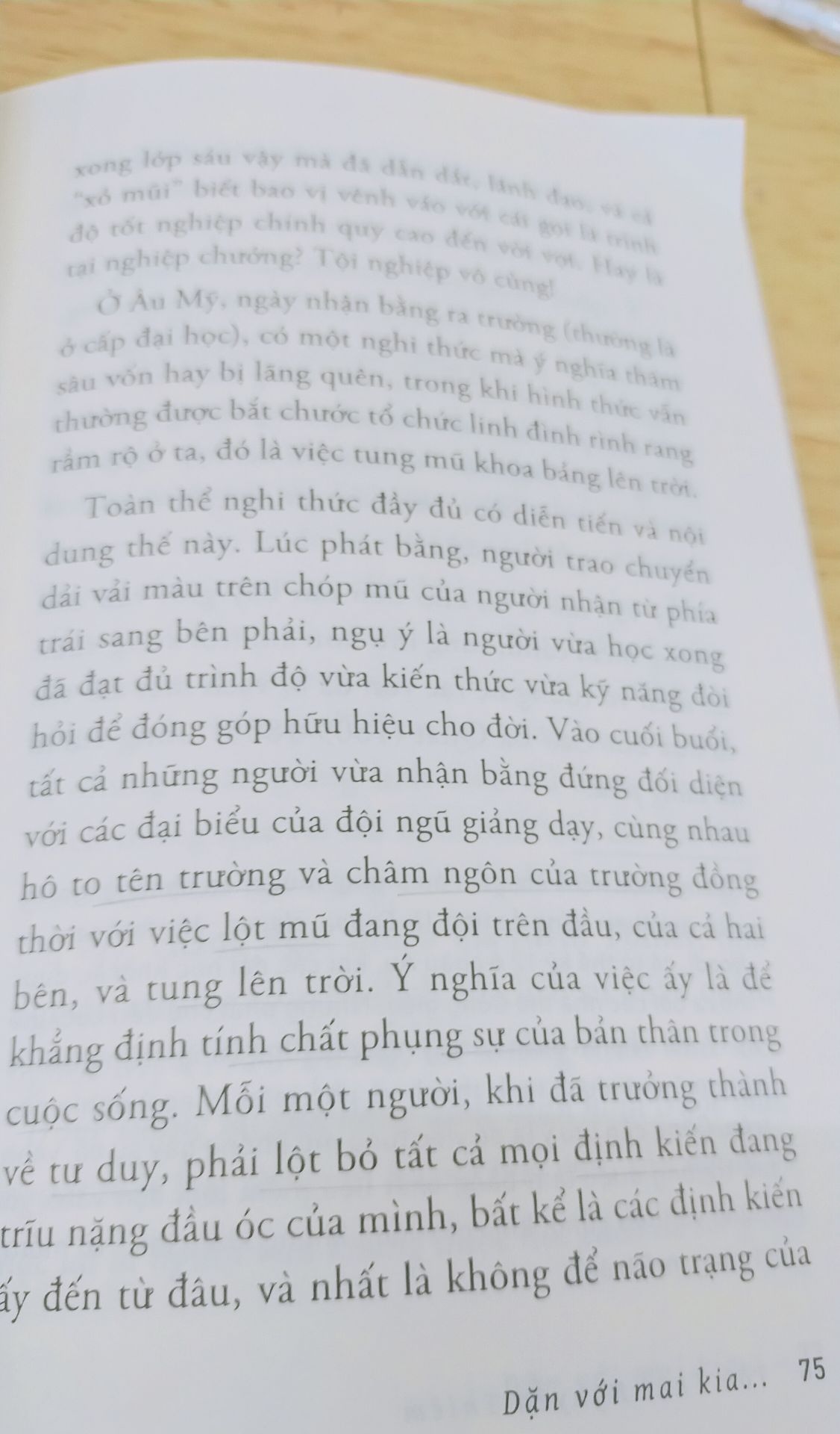Hay, rất đáng để dành thời gian đọc quyển này luôn.