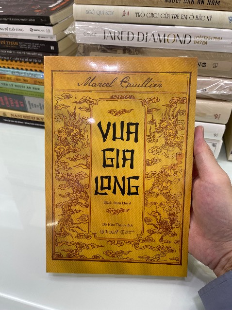 Sách còn nguyên seal . Rất xịn