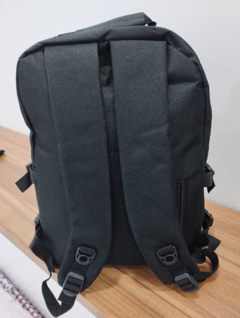 Chất lượng sản phẩm tạm ổn , giá thành hợp lý, giao hàng nhanh, chu đáo, hình thức bắt mắt OK. Tóm lại mọi người nên mua ✌️