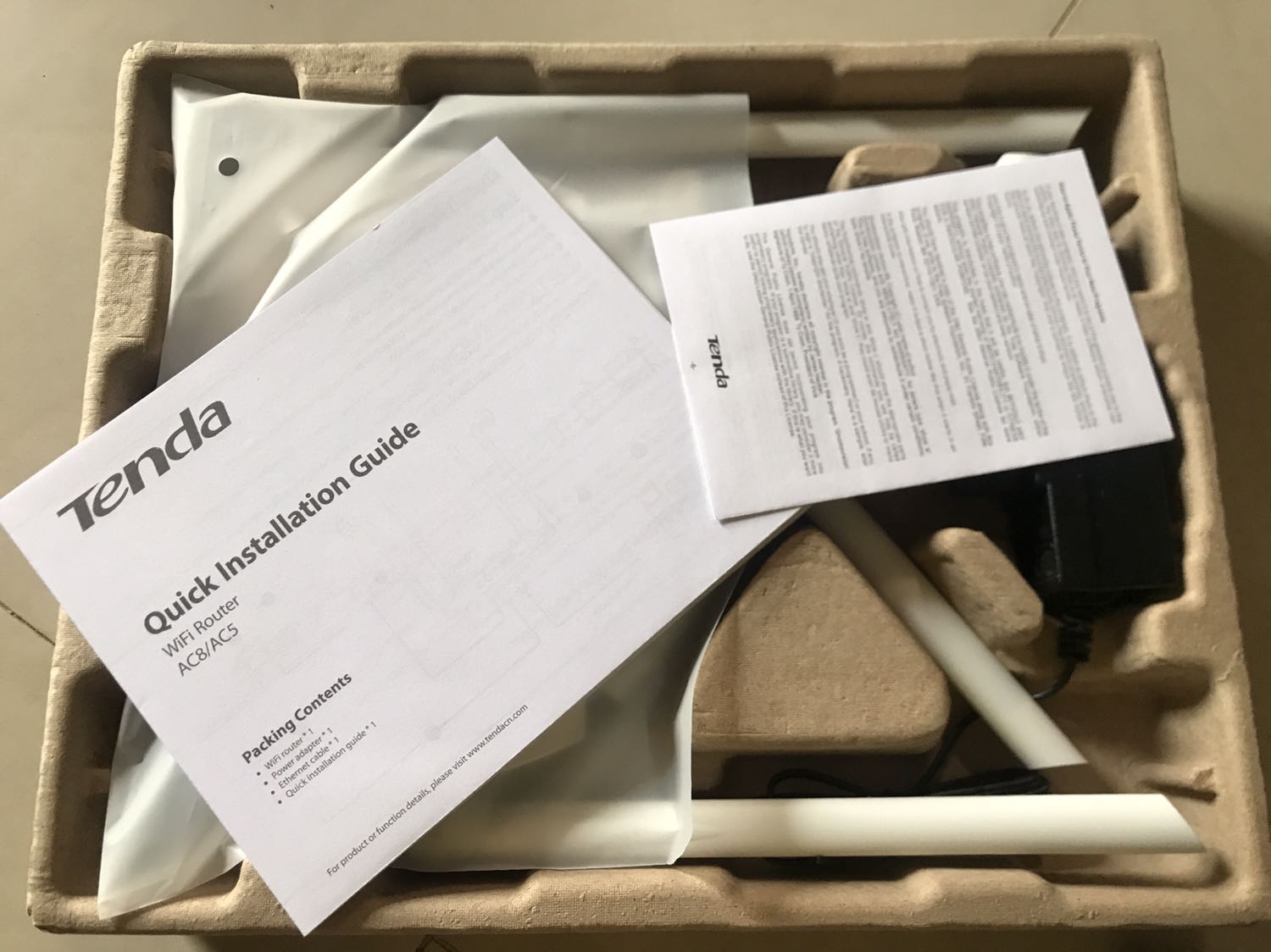 Sản phẩn còn nguyên seal đóng gói cẩn thận, cực kì thích tiki ở khoản này mọi người yên tâm mua hàng nhé