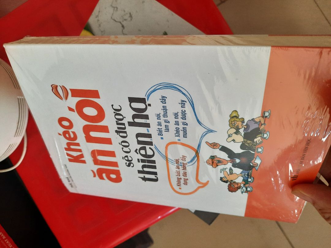 nội dung sách khá hay tuy viết hơi lan man và có những ý trùng nhau ở khúc này, khúc khác.
một số ý hơi cảm tính kiểu ma lanh 
tuy nhiên đọc cũng khá thú vị.