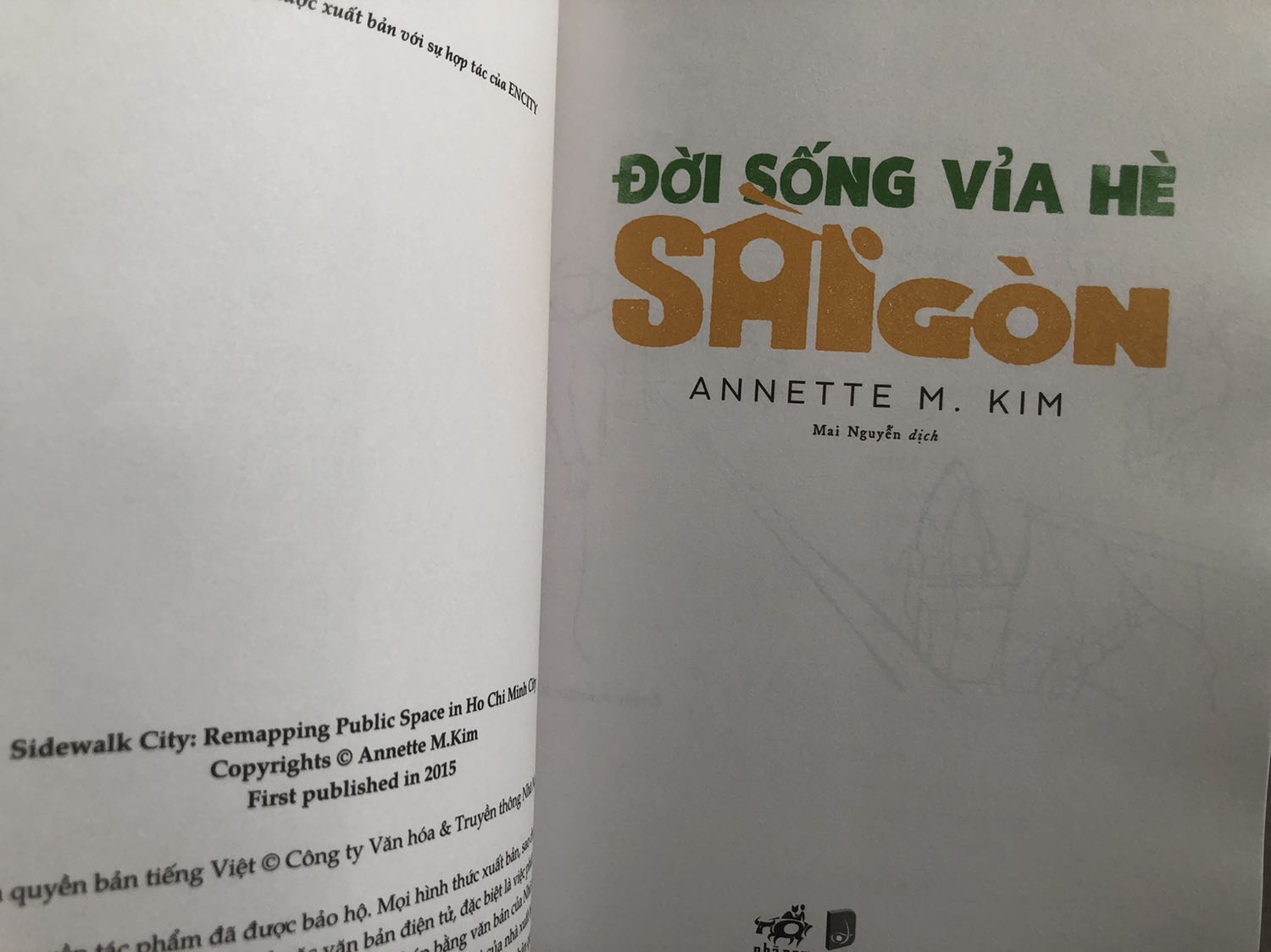 Sách in đẹp, minh hoạ nhiều hình ảnh. Nội dung chưa đọc nhưng có vẻ hay. Nên mua Sách in đẹp, minh hoạ nhiều hình ảnh. Nội dung chưa đọc nhưng có vẻ hay. Nên mua