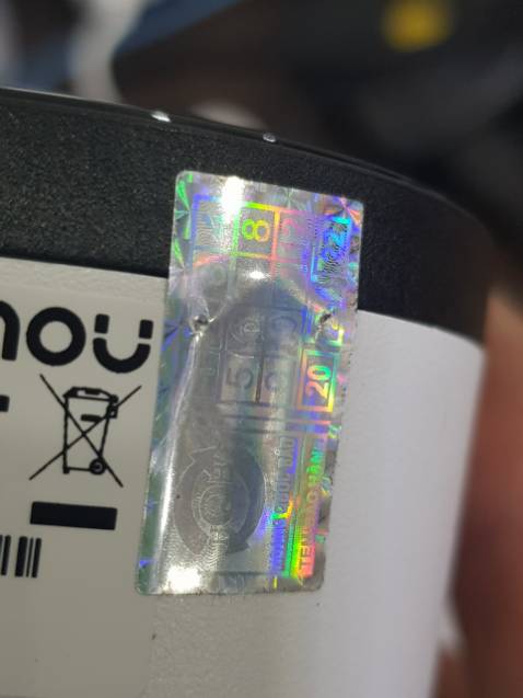 Mình đặt hàng là Camera IP Wifi Imou IPC-F22FP. mà giao cho mình là Camera IP Wifi Imou IPC-F22P.

Loại mình đặt là có thêm 2 đèn Led. Loại giao là kg có đèn Led.

VÌ hàng cũng kg có giá trị lớn, nên giao ngày 16, hôm nay mình mới mở ra kiểm tra, mới phát hiện bị giao sai.

Có thể cho đổi lại đúng Sp được kg, nếu được thì đến đâu để đổi, mình đến luôn cho tiện. (HCM).