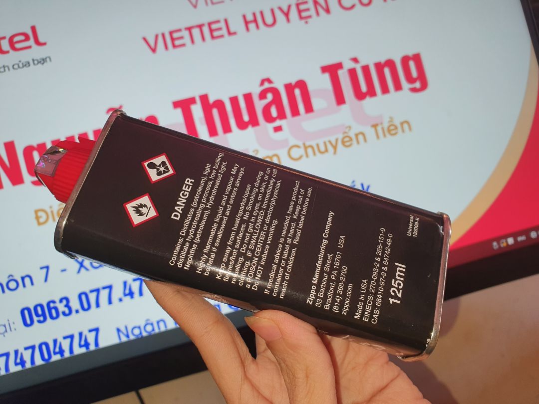 Hàng chính hãng. là 1 người xài zippo đã lâu nên nhìn xăng là biết liền. nên anh em cứ yên tâm mua nhé.