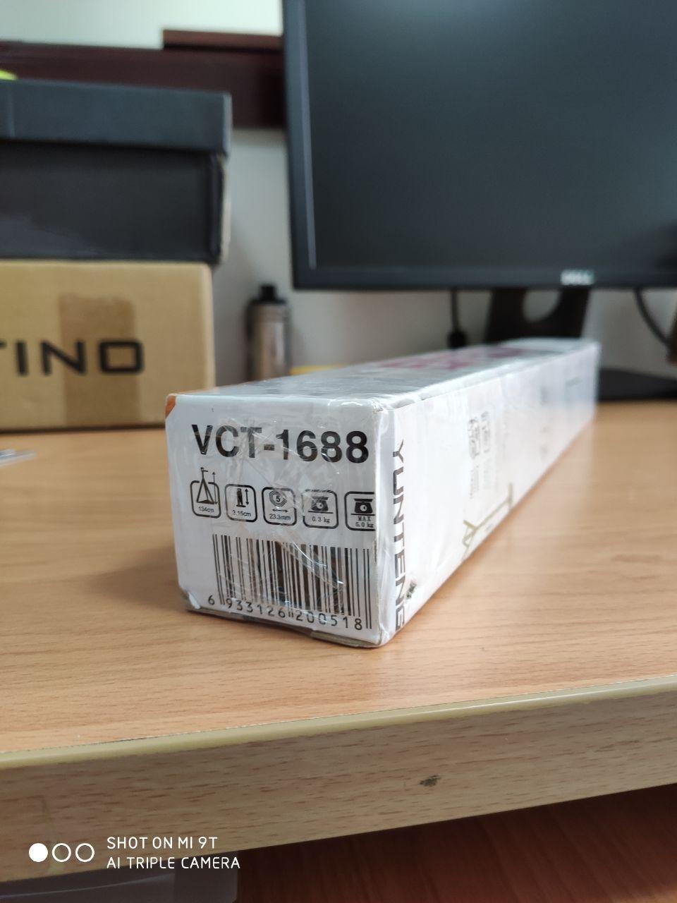 Lúc đầu cũng nghe nhiều người nói theo nhiều cách khác nhau rằng: "những loại gậy này sẽ thế này, thế nọ..." nhưng thôi, tự quết định là cách trải nghiệm thực tế nhất, sau 1 hồi loay hoay thì cũng "xử" được em nó. Đánh giá chung là: Rất ổn, Thân gậy cứng cáp, chân vững, chi tiết khá tinh xảo, có lẽ đây là biểu trưng của hàng chính hãng, tóm lại là: Nên mua, rất đáng để mua.
Mình mua ở Shop quangroup nhé, không biết mọi người mua nơi khác thế nào ?