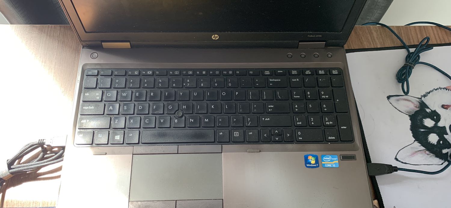 Mình cứ tưởng sản phẩm sẽ có decan cả trên máy và trong máy như trong hình , những lại k có. Chỉ có mặt trên máy thôi.