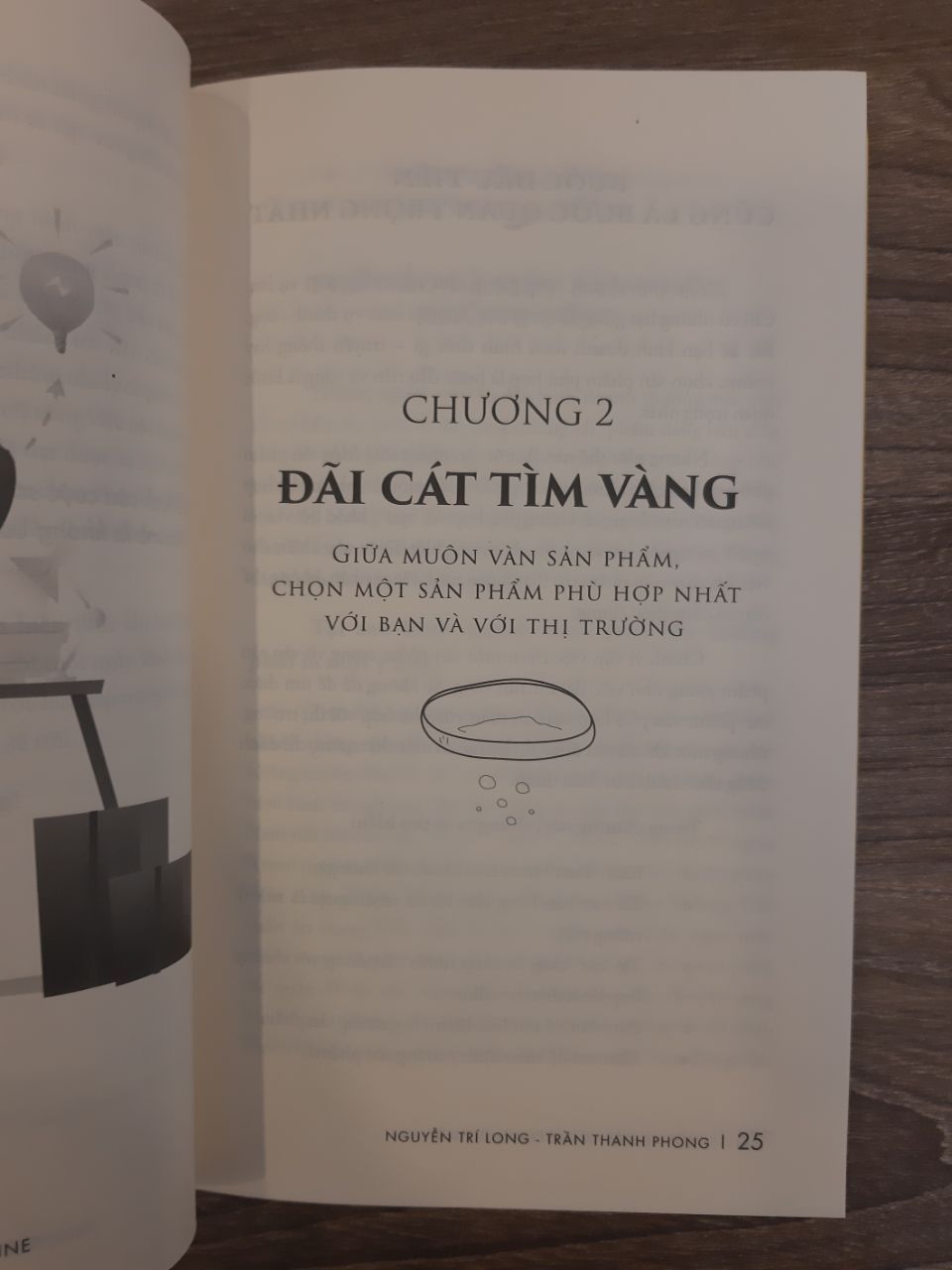 Tiki giao hàng nhanh quá trời. Sách được bọc màng co đẹp lung linh luôn. Mình đang bán hàng trên *** và đang tính lấn qua ***, tình cờ mua được bộ Kinh doanh online và cuốn Sức mạnh TMĐT, bộ sách đến thật sự đúng lúc với mình, xem sơ qua mục lục thì thấy như sách viết cho mình vì đề cập đến những vấn đề 1 người buốn bán trên *** và *** cần làm. Cảm ơn Shop! Cảm ơn TIKI