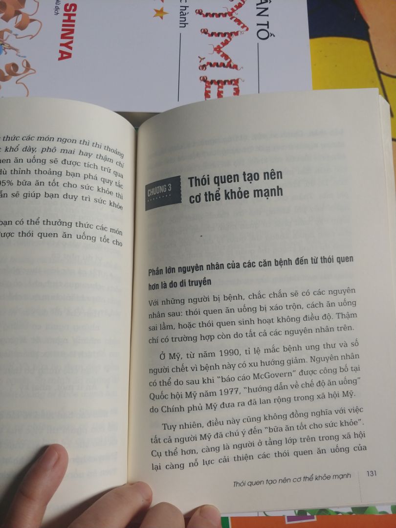 Cuốn sách thay đổi mọi nhận thức từ bé được dạy trong trường học. Bản thân lớn lên từ nông thôn trồng trọt nên trong đầu vẫn luôn băn khoăn cách ăn uống và điều trị bệnh hiện nay bị ảnh hưởng Tây hóa quá nhiều mà quên đi thiên nhiên Việt Nam được ban tặng quá nhiều điều tuyệt vời. Mỗi quốc gia khu vực, thể trạng sẽ khác nhau và sẽ thích nghi với môi trường đó. Con người nơi đó sẽ đc mẹ thiên nhiên ban tặng những điều kiện lý tưởng khác nhau để sống khỏe mạnh. Nhưng ta cứ chạy theo "mốt" Tây hóa để làm chuẩn mực cho cách sinh hoạt ăn uống của mình. Hãy học và hiểu cơ thể và làm bác sĩ của chính mình sẽ giảm thiểu được rủi ro bệnh tật và có cuộc sống khỏe mạnh