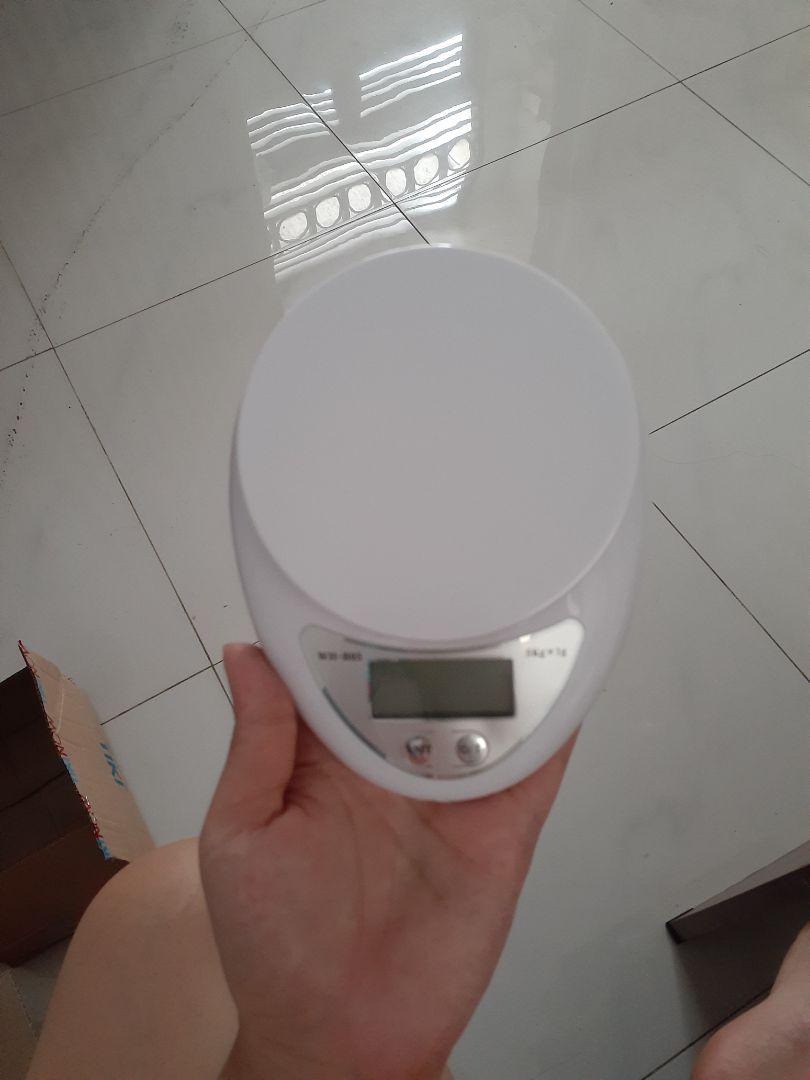 mình chọn vận chuyển tikinow nên nhận được hàng rất sớm, tuy nhiên khi nhận được lại rất thất vọng, hộp đựng móp mép, sản phẩm tạm ổn, sử dụng thêm 1 thời gian thì mới cho nhận xét khách quan được