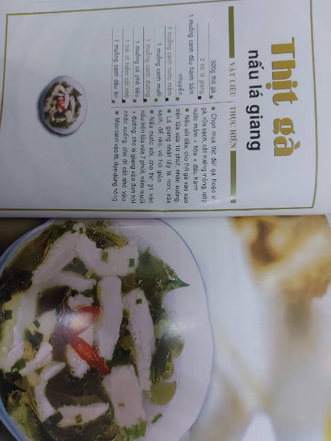 Nhiều món ngon, trình bày ngắn gọn, dễ hiểu, sách in đẹp, từng món đều có hình minh họa sinh động