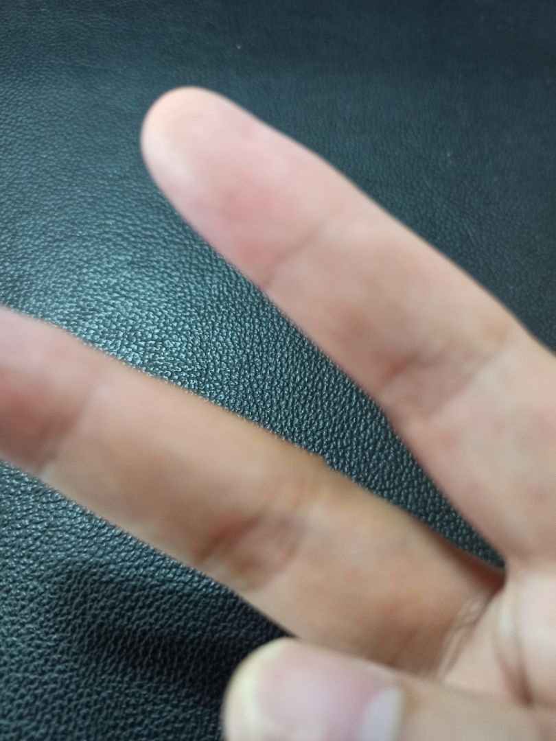 Hàng đẹp, đóng gói gọn gàng, máy chạy êm, có điều chỉnh độ dài tóc. Độ bền đợi dùng mới biết. Nói chung ổn.