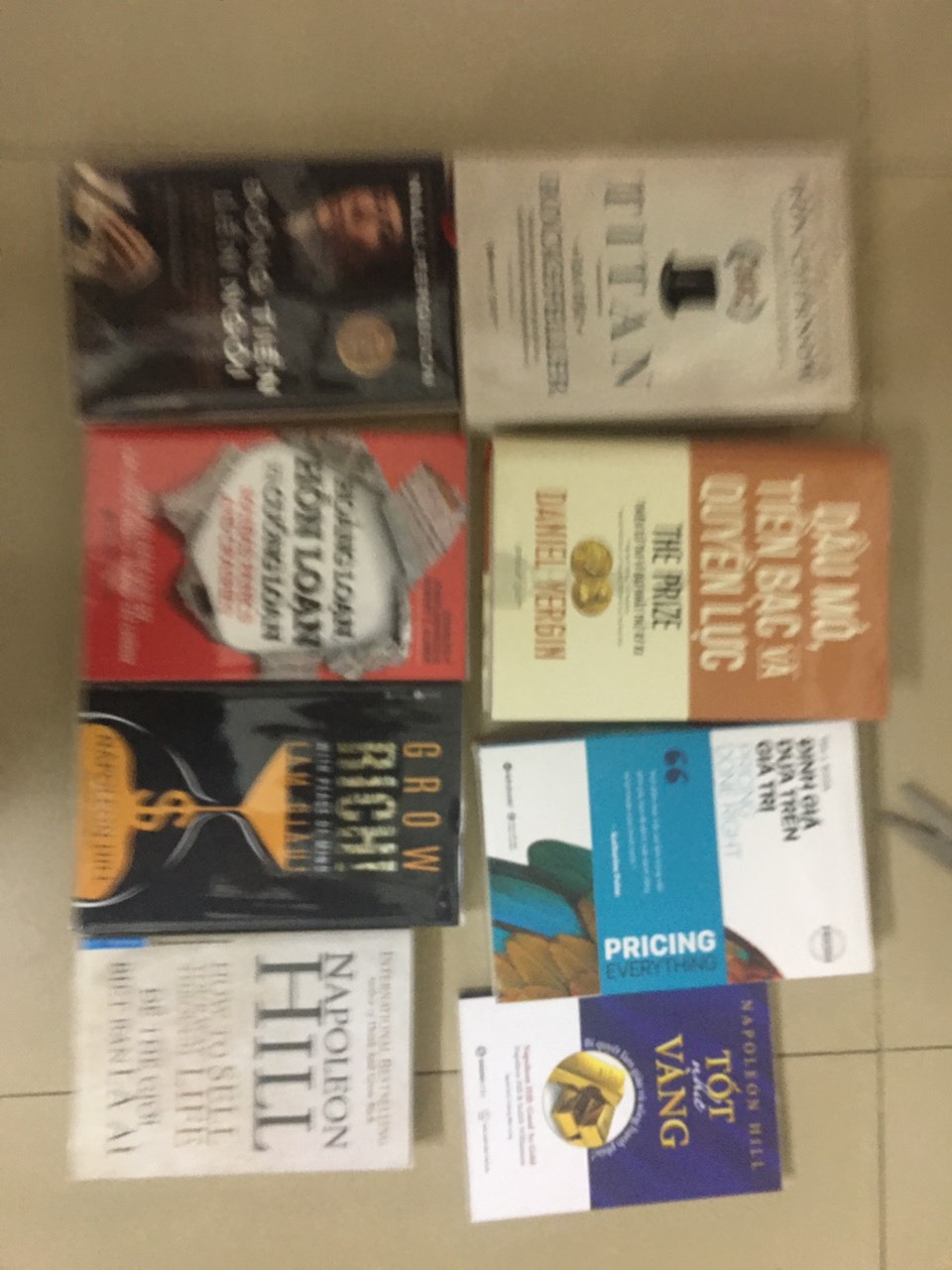 Tranh thủ Tiki giảm giá, mua kèm thêm 1 số sản phẩm khác. Rất ưng ý. Giao hàng cực nhanh (dù mình không sử dụng dịch vụ TikiNow). Chỉ 1 ngày là có hàng.