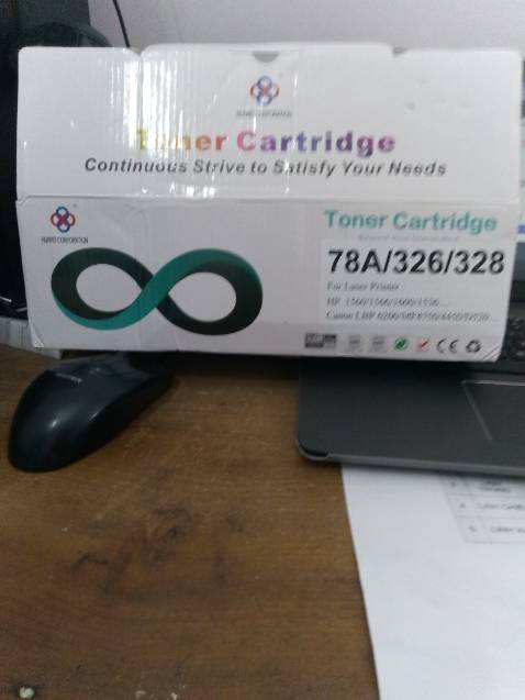 Giao hàng không đúng như trong đơn hàng ,hôm nay thay hộp mực máy không chạy được . Kiểm tra kỹ thấy : Hộp ngoài không giống trong đơn đặt hàng .Hộp mưc bên trong cũng khác so với hộp mực đã mua trước đây Giao hàng không đúng như trong đơn hàng ,hôm nay thay hộp mực máy không chạy được . Kiểm tra kỹ thấy : Hộp ngoài không giống trong đơn đặt hàng .Hộp mưc bên trong cũng khác so với hộp mực đã mua trước đây